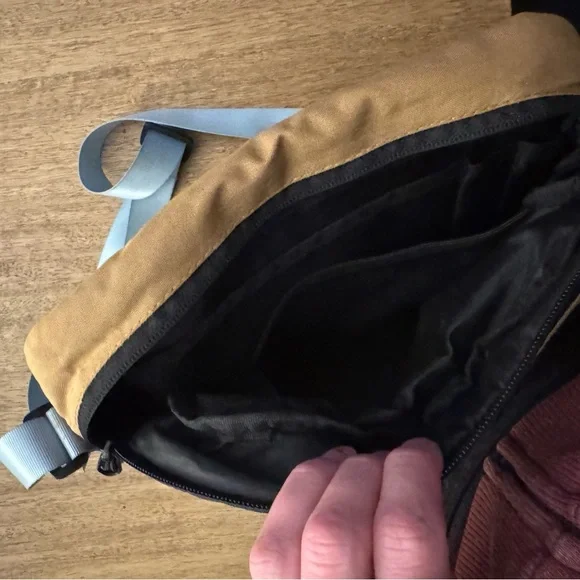 Urban Outfitters Crinkle Crossbody Bag​ - Picture 6 of 7